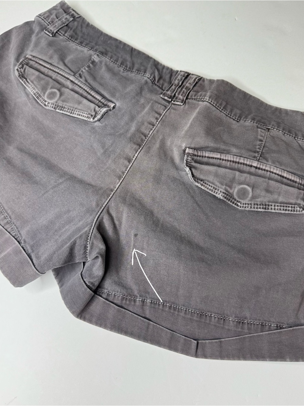 American Eagle Outfitters Y2K Gray Low Rise Cuffed Shorts Women’s Size 0 2011 - Picture 8 of 8